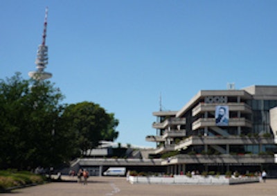 The Hamburg congress center is located in a large recreational park, within walking distance to the city center. Image courtesy of Dr. Martin Hüllner.