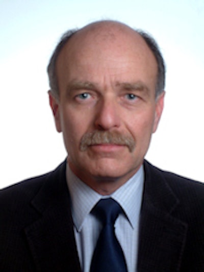 Motivating Hungarian doctors more would significantly decrease financially driven migration, Dr. András Palkó said.