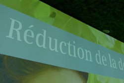 La réduction des doses est un thème majeur des JFR 2011. Cette publicité a été photographiée sur le stand de Siemens Healthcare. Image obtenue avec l'aimable autorisation du Dr. Robert Lavayssière.