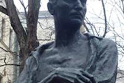 2014 05 13 12 09 25 345 2014 05 14 Austria Thomas Fig6 Statue 20140513191001