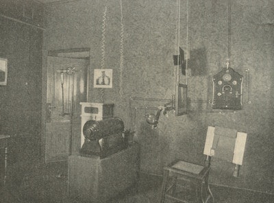 Fig. 3: Apparatus used by Guido Holzknecht in 1901.