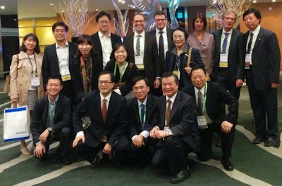 Dr. Thomas Schlosser (back row, fourth from left), Dr. Karl-Friedrich Kreitner (back row, second from right), President of the Korean Radiological Society Dr. Tae-Hwan Lim (front row second from left), and colleagues met recently at the 70th Korean Congress of Radiology in Seoul.