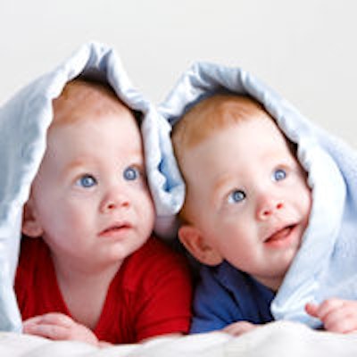 2014 03 25 12 13 31 848 Blue Eyed Twins 200