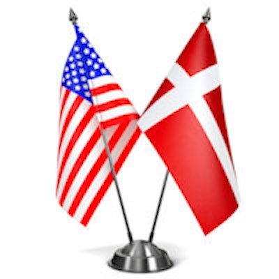2015 05 26 11 03 59 34 Us And Danish Flag 200