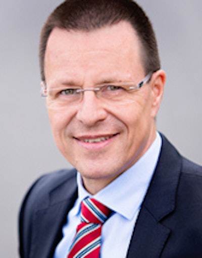 Congress President Dr. Peter Landwehr. Image courtesy of Maren Kolf, Wedemark.