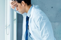 2016 10 27 09 27 09 78 Doctors Sad Lean 400