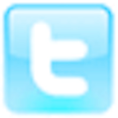 Follow AuntMinnieEurope on Twitter!