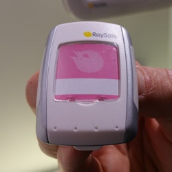 RaySafe's third-generation i3 real-time dosimeter. Image courtesy of RaySafe.