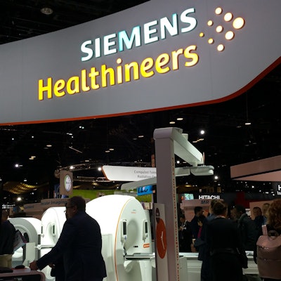 2017 12 15 18 34 0696 Siemens Rsna 2017 400