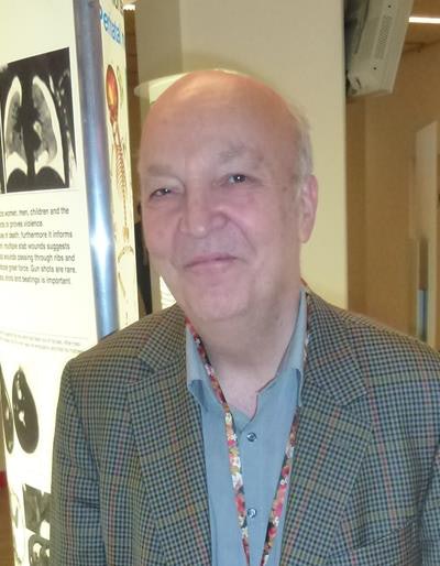 Vogel wore his trademark check jacket at regular ECR exhibitions. Image courtesy of Dr. Adrian Thomas.