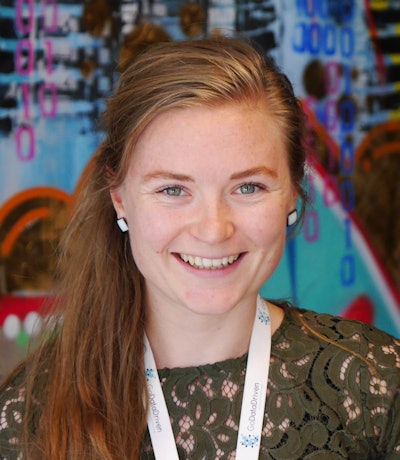 Support AI adoption processes with more knowledge-sharing events, urges Kicky van Leeuwen.