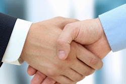 2016 08 24 09 43 13 537 Hands Shaking V3 400