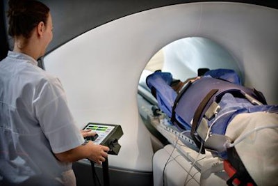 The team used ViewRay's MRIdian system to deliver MR-guided hypofractionated radiotherapy to patients with prostate cancer. Image courtesy of ViewRay.