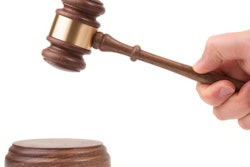 2017 11 03 18 32 1799 Gavel 400