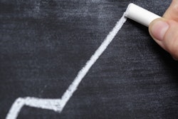 2020 02 11 00 14 2589 Graph Up Chalk 400