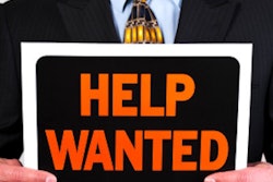 2020 02 05 18 34 3613 Help Wanted Sign 400