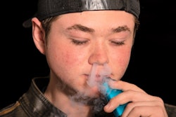 2020 07 16 22 56 9549 Vaping Teenager 400