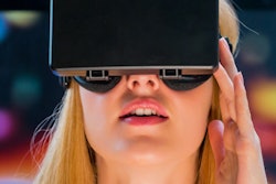 2018 12 06 06 22 5051 Virtual Reality Girl 400