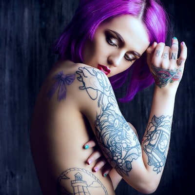 2020 08 10 19 48 4323 Tattoo Girl Purple Hair 400