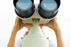 2020 12 09 18 27 0121 Telescope Binoculars 400