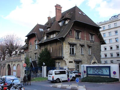 Hôpital Foch is a teaching hospital affiliated to Versailles Saint-Quentin-en-Yvelines University. Photo courtesy of Hôpital Foch.