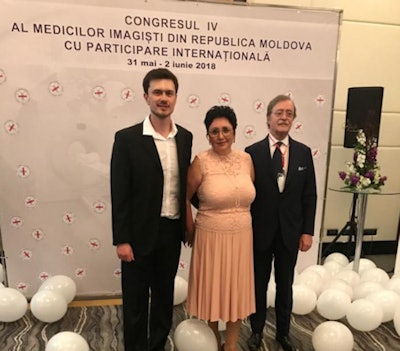 Prof. Natalia Rotaru at a medical congress in Moldova in 2018. Right: Prof. Lorenzo Derchi from Genoa, Italy, past president of the European Society of Radiology. Left: Dr. Max Krivchansky, president of the Moldovian Society of Radiology. Image courtesy of the ESR.