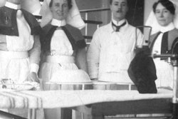 2021 04 10 00 15 5465 2021 04 12 Mobile X Ray Unit In Ww1 Cropped 20210410005704