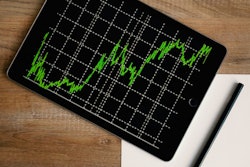 2021 04 21 18 33 2945 Financials Growth Revenue Business2 400