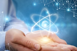 2021 08 04 23 22 7799 Atom Molecule Hands Woman 400