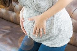 2021 10 18 15 16 9852 Pregnant Woman Abdominal Pain 400