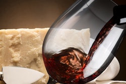 2021 11 24 17 41 6961 Italian Wine Cheese 400