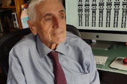 2022 01 22 00 51 7685 2022 01 25 Pedrosa At Computer 20220124040257