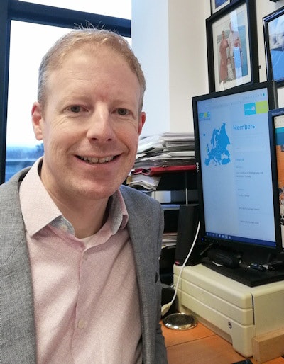 Jonathan McNulty, PhD, from Dublin.