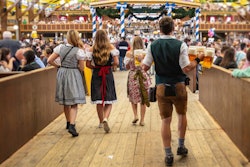 2022 09 22 22 05 3253 Germany Oktoberfest 400