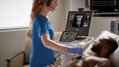 With the added battery, the Compact System 5000 Series gives users the flexibility to move between patients more quickly.