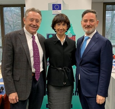 Prof. Luis Martí-Bonmatí (left), chair of radiology at La Fe University and Polytechnic Hospital in Valencia, Spain, is joined by Chair of the ESR Board of Directors Prof. Regina Beets-Tan and Marco Marsella, head of the eHealth, Well-being and Ageing Unit at DG Connect.