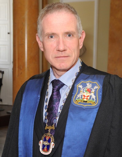 Brady was elected dean of the Faculty of Radiologists in 2010.