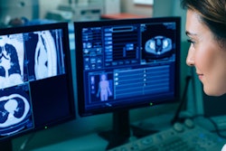 2022 04 11 18 46 6299 Doctor Woman Ct Scan Lung2 400