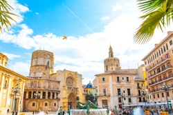 2023 08 18 23 46 9126 Panoramic View Plaza De La Virgen 400