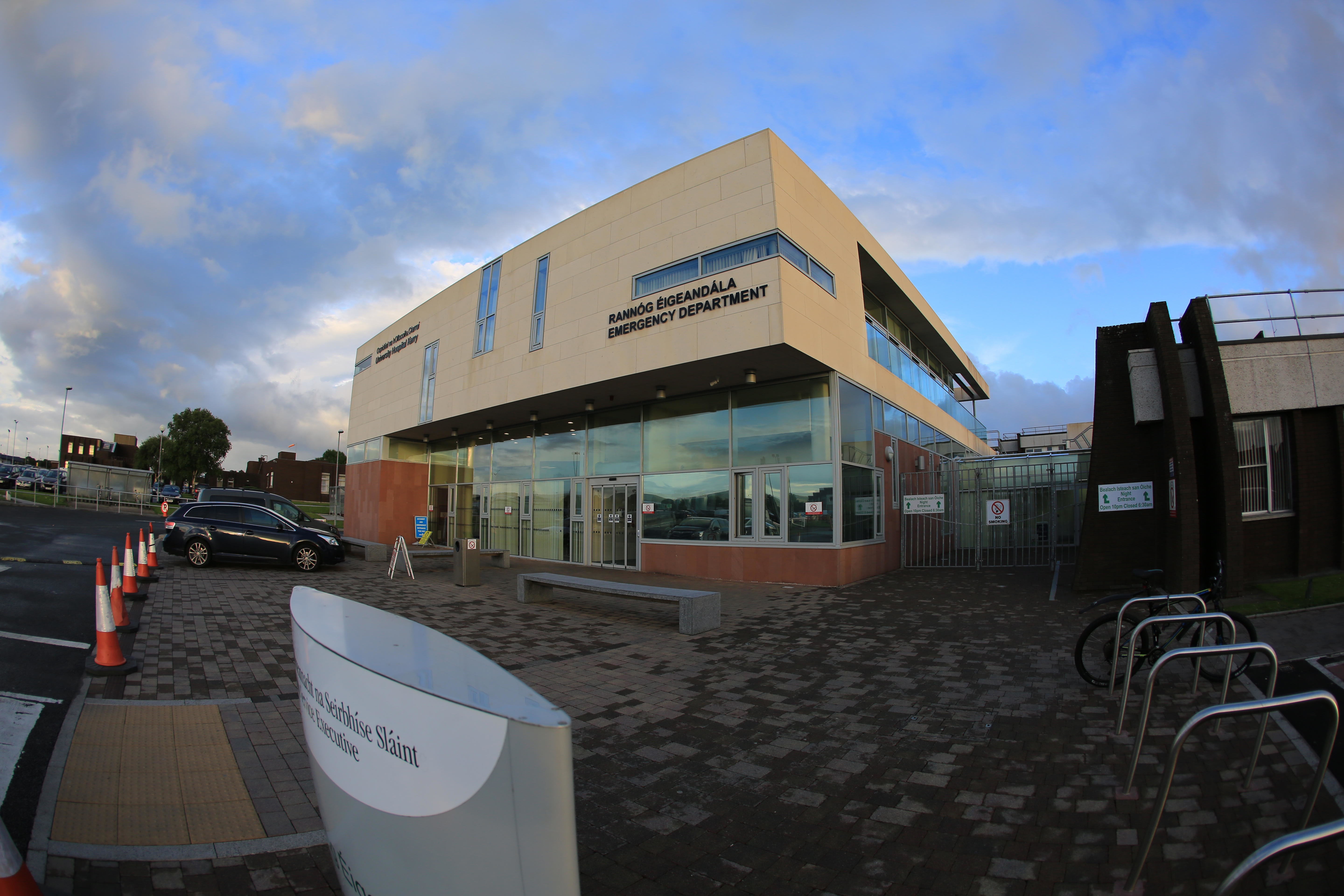 Management wants to privatize the radiology department at University Hospital Kerry in Tralee, on the west coast of Ireland, according to Dr. Martin Schranz. Photo courtesy of Michael Diggin / Alamy Stock Photo.