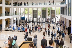 The main entrance hall during the 104th German Congress of Radiology, RöKo 2023. Courtesy of the German Radiological Society (DRG).