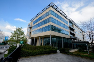 The polyclinic in Saint-Denis can accommodate around 700 patients a day. Photo courtesy of Dr. Jérôme Renoux.