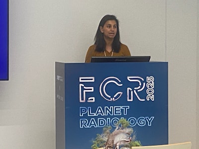 Dr. Kavita Shapriya presents her team's research on a machine-learning model based on MRI radiomics at ECR 2025. The model performed well in differentiating between leiomyosarcoma and benign leiomyoma.