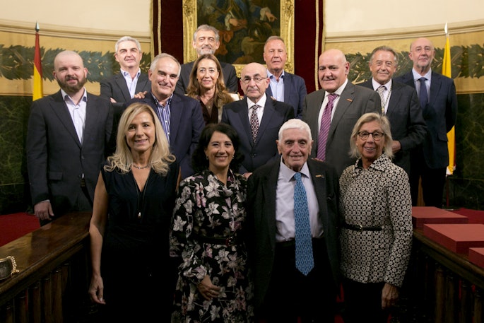 Nonagenarian Prof. César Pedrosa (front row) opened Friday's event.