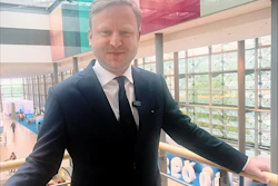 Fabian Bambergs Forschung taucht in verschiedene Felder ein: Von Radiomics bis zu KI-Validierung, hier beim 107. Deutschen Röntgenkongress in Leipzig.