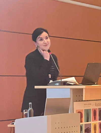 „Kleine Fachgruppen müssen das Krankenhausgesetz aktiv mitgestalten', warnt Paula Piechotta, vom deutschen Bundestag, Ärztin) beim RöKo 2026.