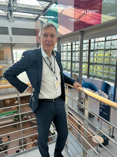 Stefan Schaller, Head of Central Western Europe bei Siemens Healthineers, beim 107. Deutschen Röntgenkongress in Leipzig.