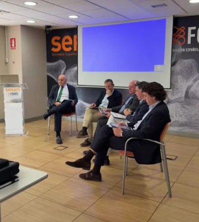 Representatives from SERAM, INGESA, Fundación Signo, and FENIN at the presentation of Spain's new Technology Renewal Guide in March 2026.